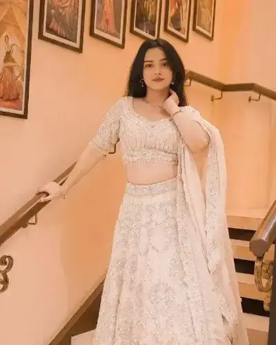 Escort Kalameshwar